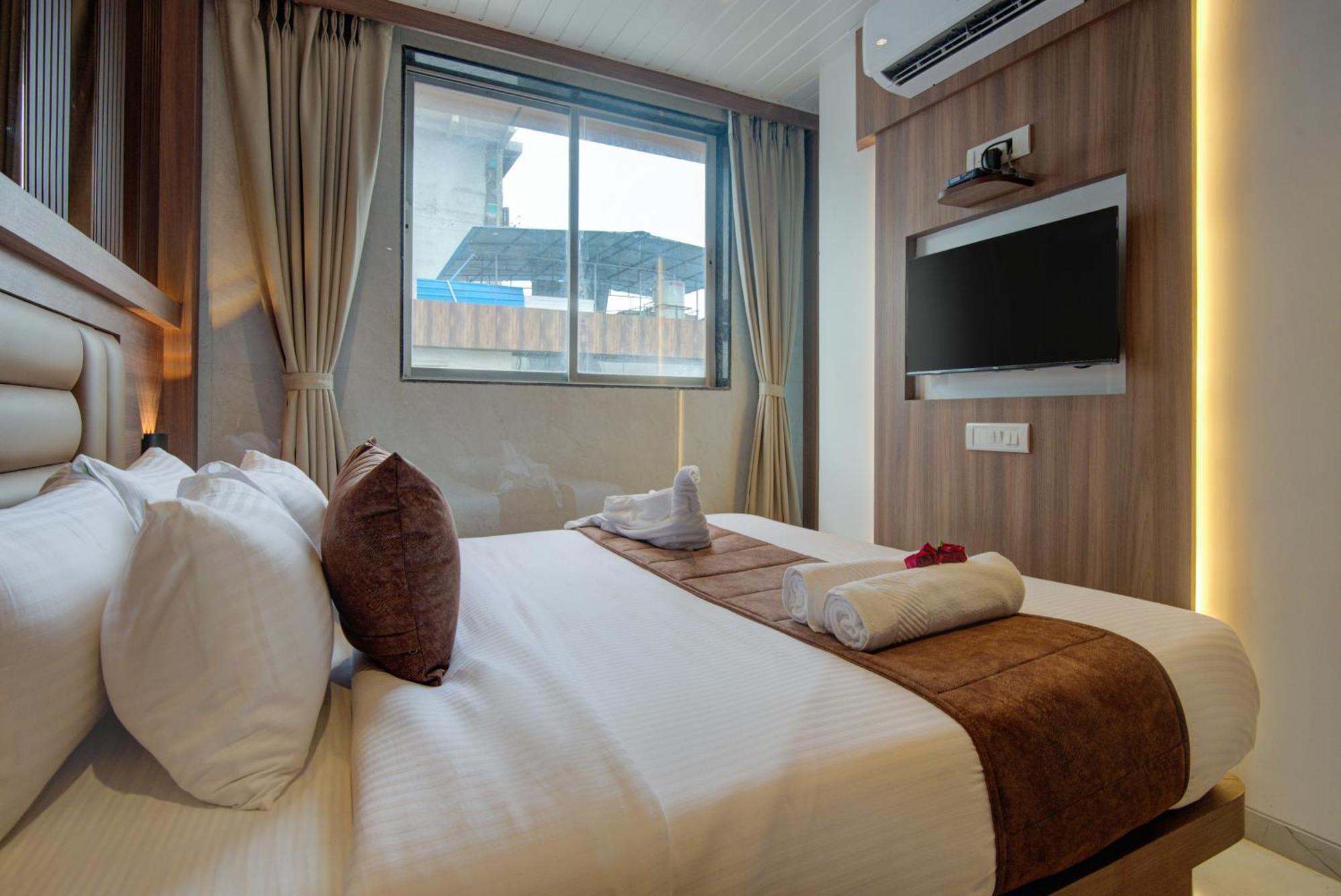 Hotel Galaxy Inn Navi Mumbai Extérieur photo