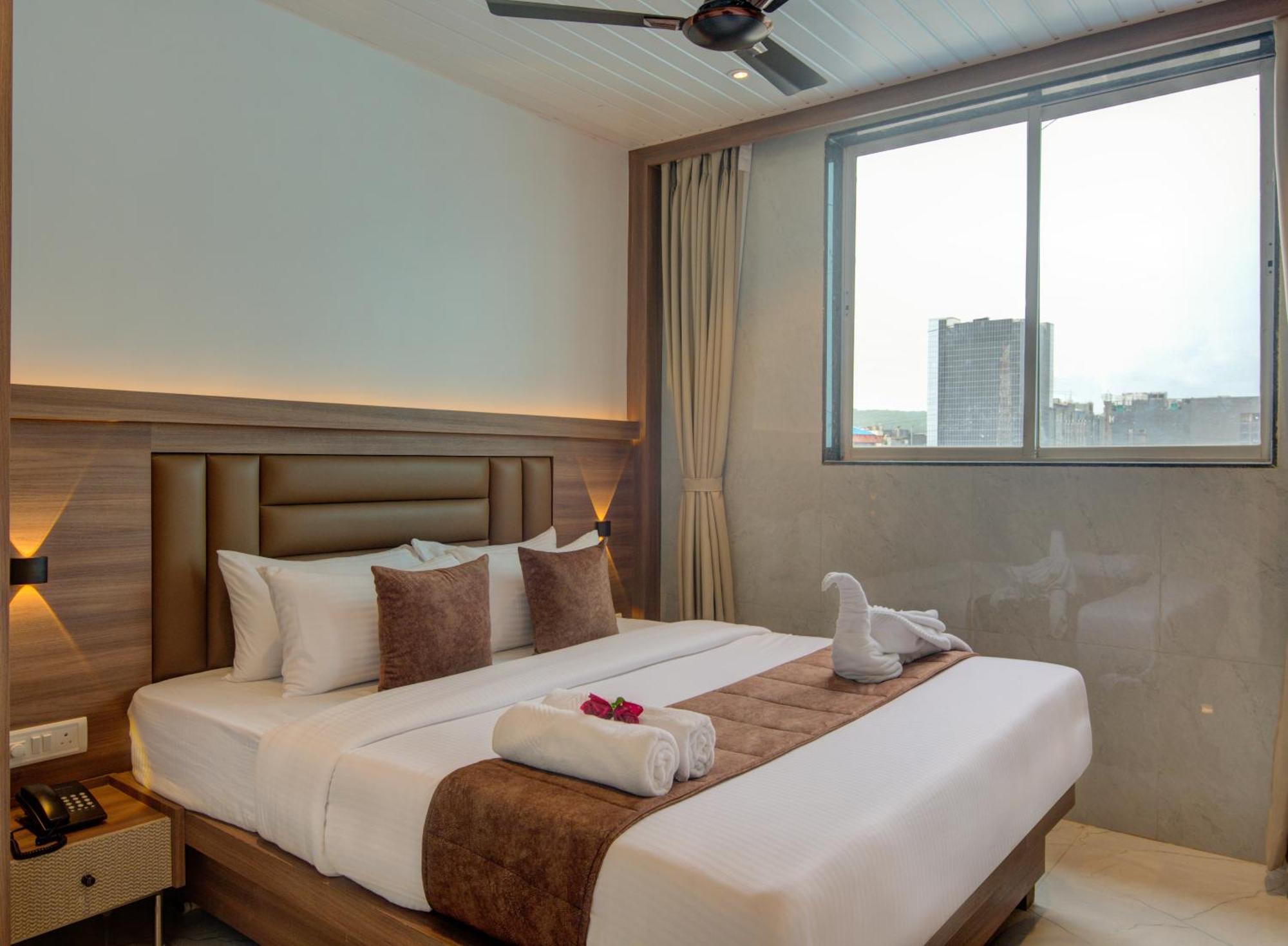 Hotel Galaxy Inn Navi Mumbai Extérieur photo