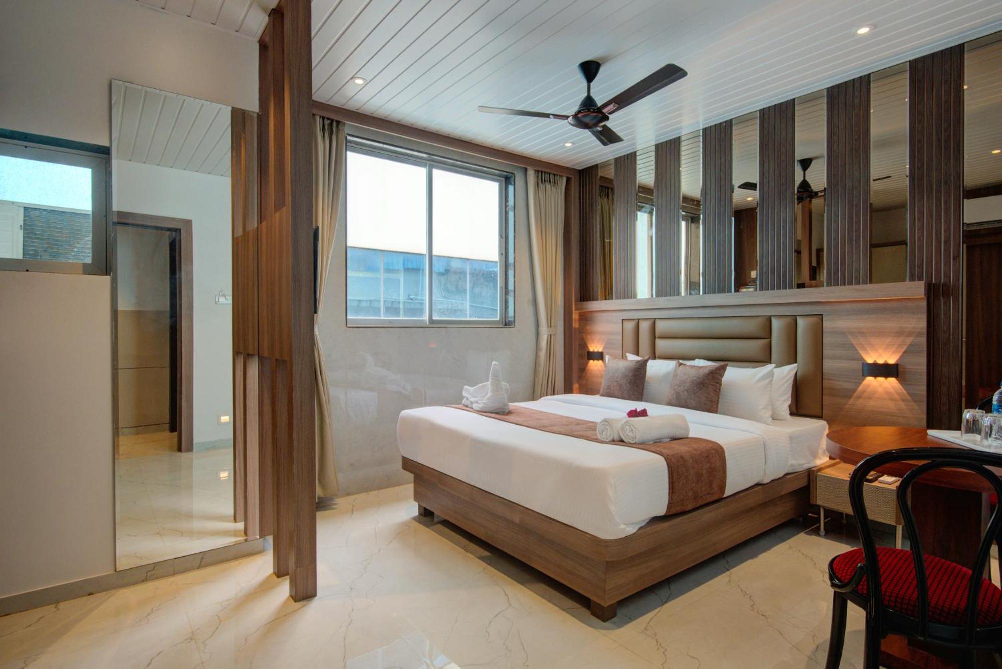 Hotel Galaxy Inn Navi Mumbai Extérieur photo