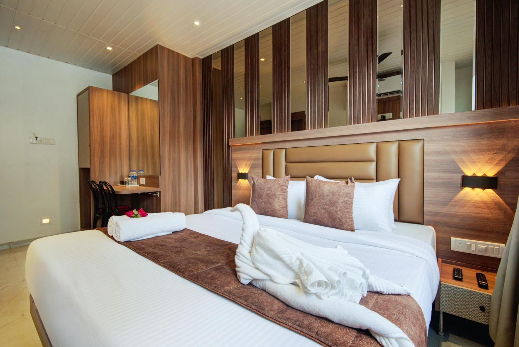Hotel Galaxy Inn Navi Mumbai Extérieur photo