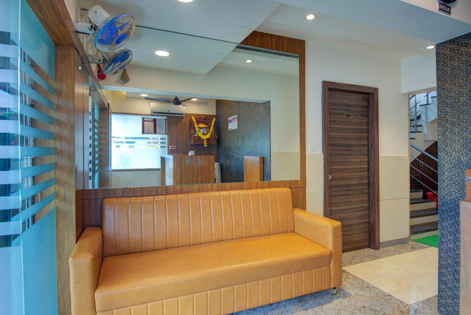 Hotel Galaxy Inn Navi Mumbai Extérieur photo